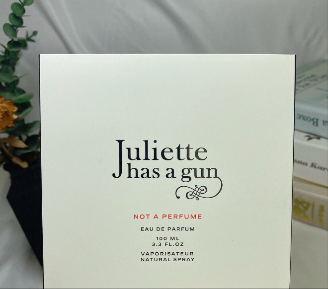 Juliette Has A Gun. Juliette has a gun. 100ml, Not a perfume